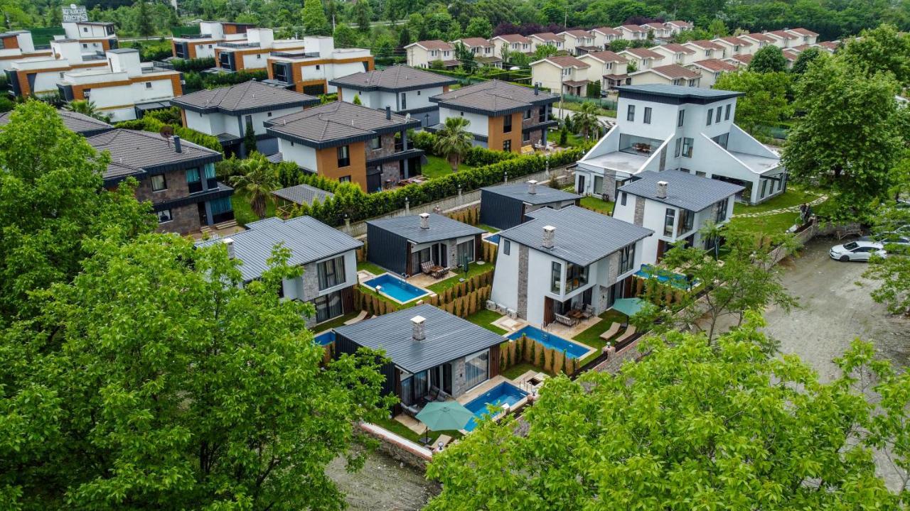 Vital Home Sapanca Isitmali Havuzlu Villa&Bungalov Esterno foto