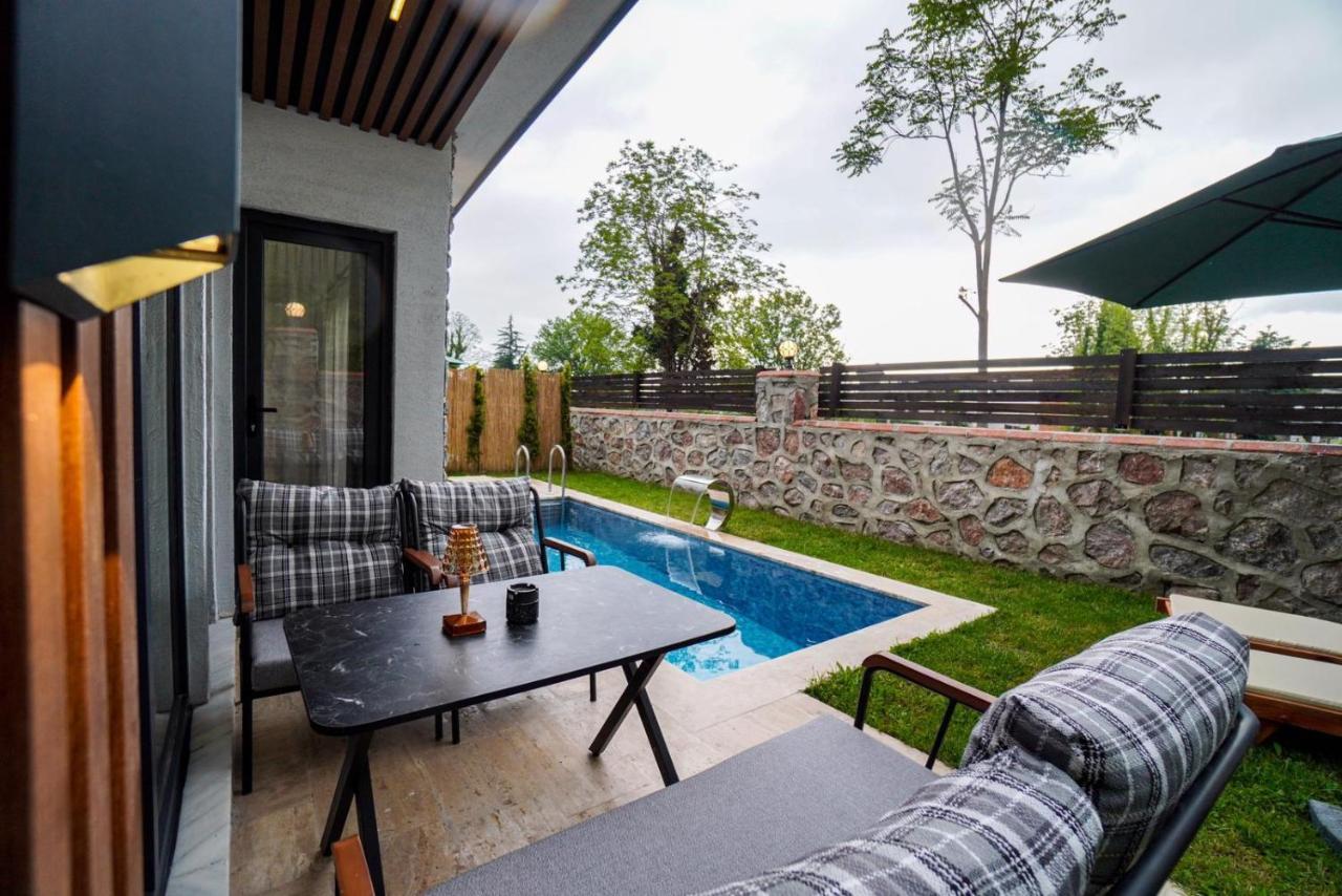 Vital Home Sapanca Isitmali Havuzlu Villa&Bungalov Esterno foto