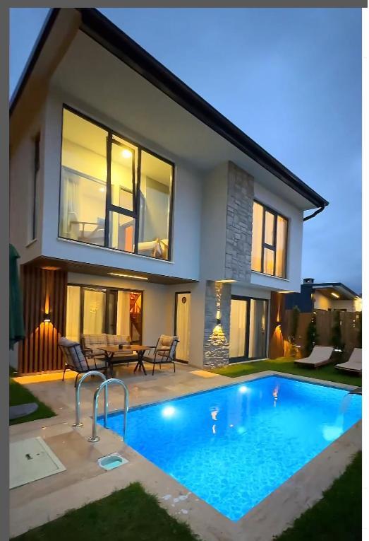Vital Home Sapanca Isitmali Havuzlu Villa&Bungalov Esterno foto